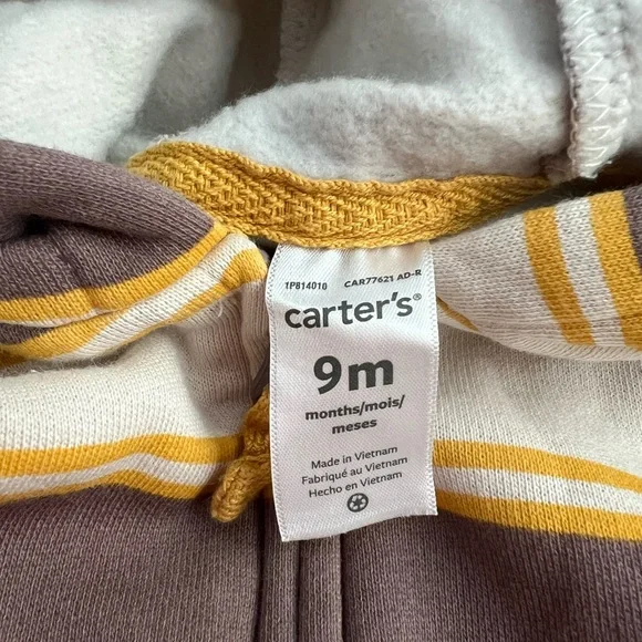 Carters Bodysuit 9 Months - Picture 3 of 3